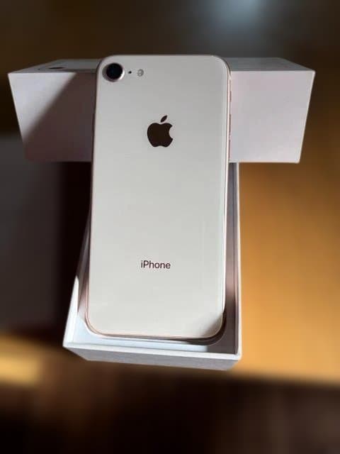 iPhone 8 ゴールド 64GB SIMフリー