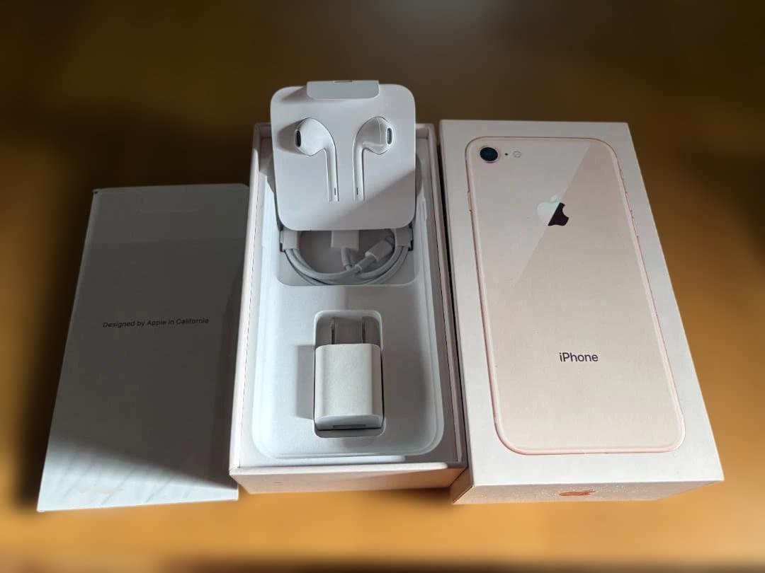 iPhone 8 ゴールド 64GB SIMフリー