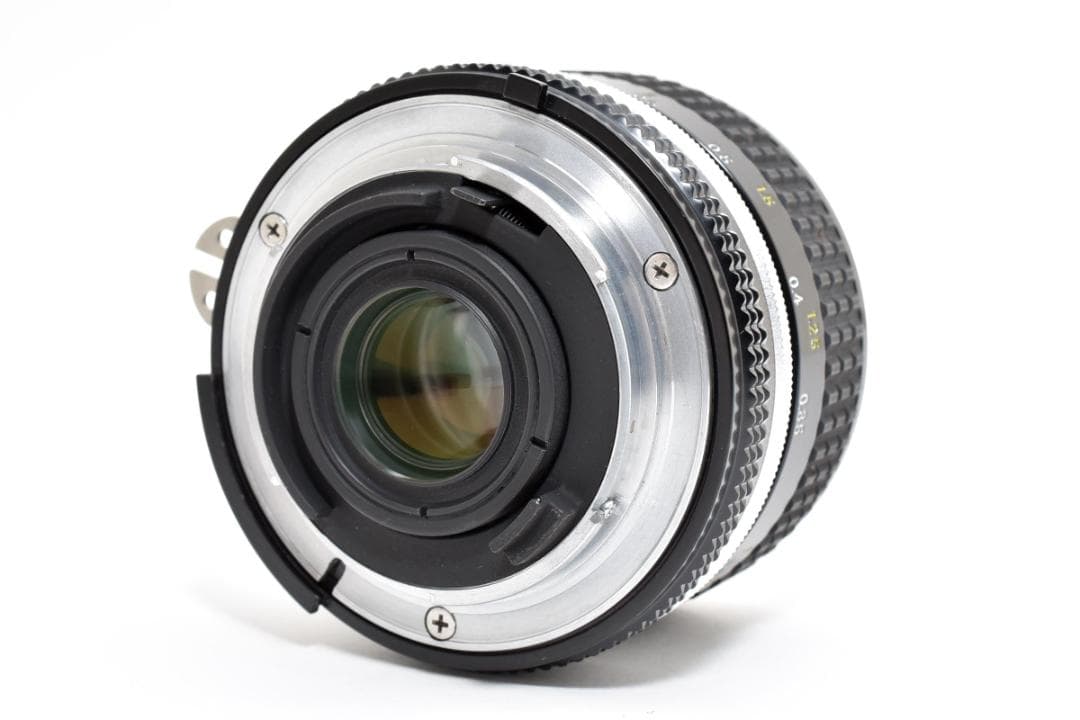 新品級 ニコン Ai NIKKOR 28mm f2.8 MF レンズ H203