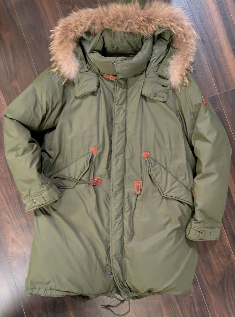 AIGLE オリーブ色 ファー付ダウンコート