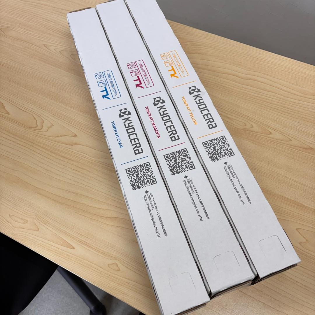 未使用品 KYOCERA トナーキット TK-8336Y/M/C 3色セット