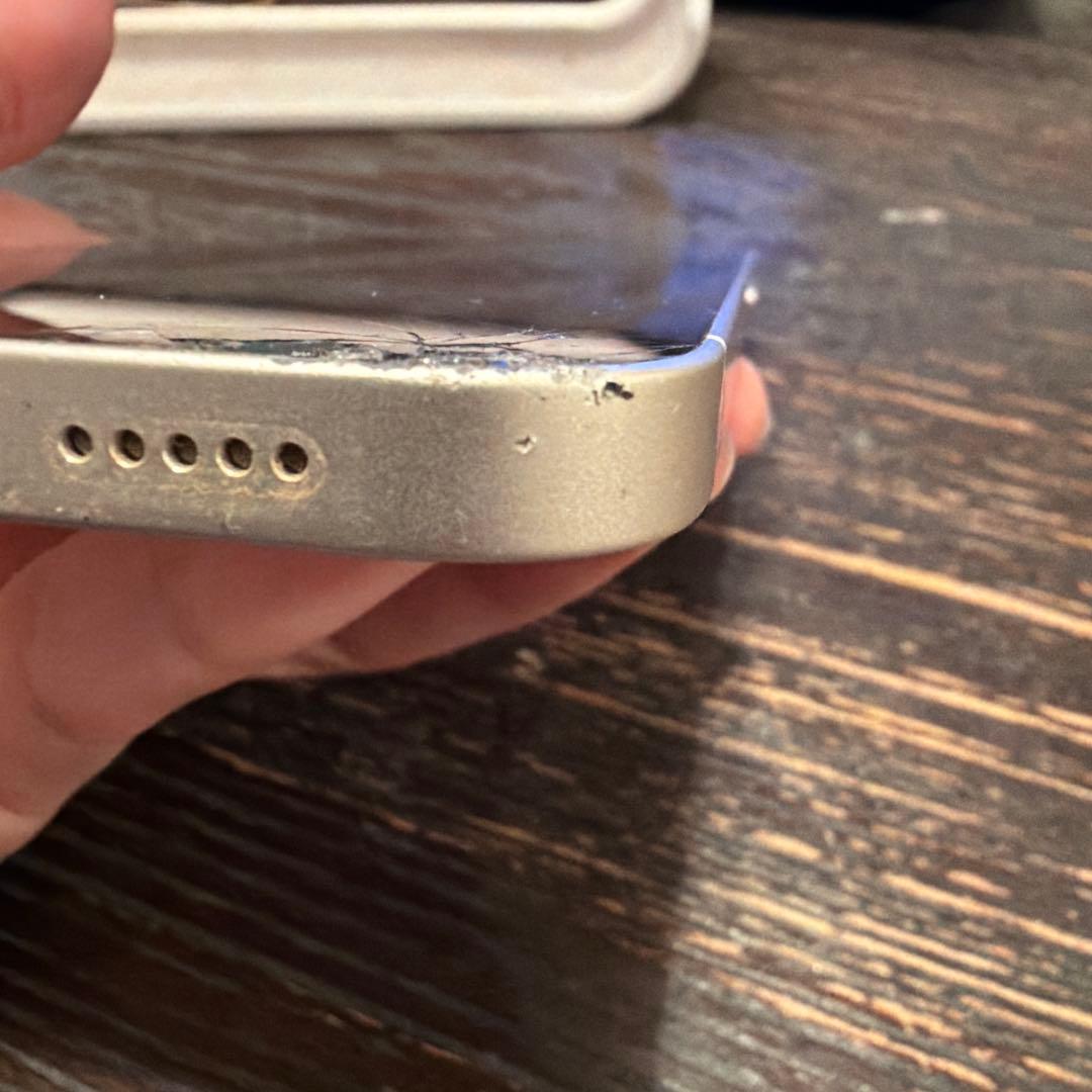 C*c様 Apple iPhone 13 ホワイト 本体