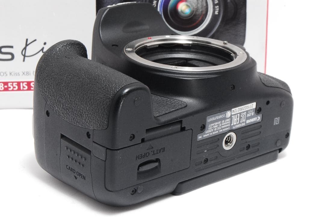 【美品】Canon EOS Kiss X8i レンズキット Wi-Fi搭載