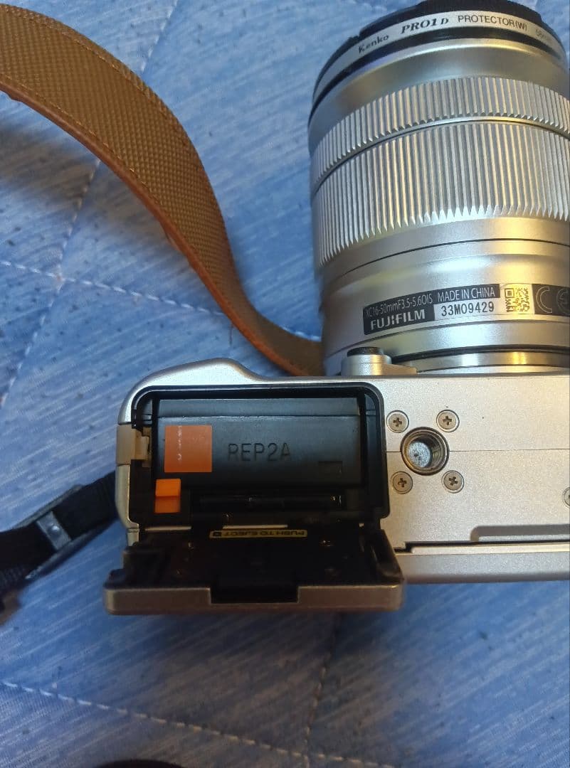 FUJIFILM X-M1 ミラーレスカメラ 16-50mm