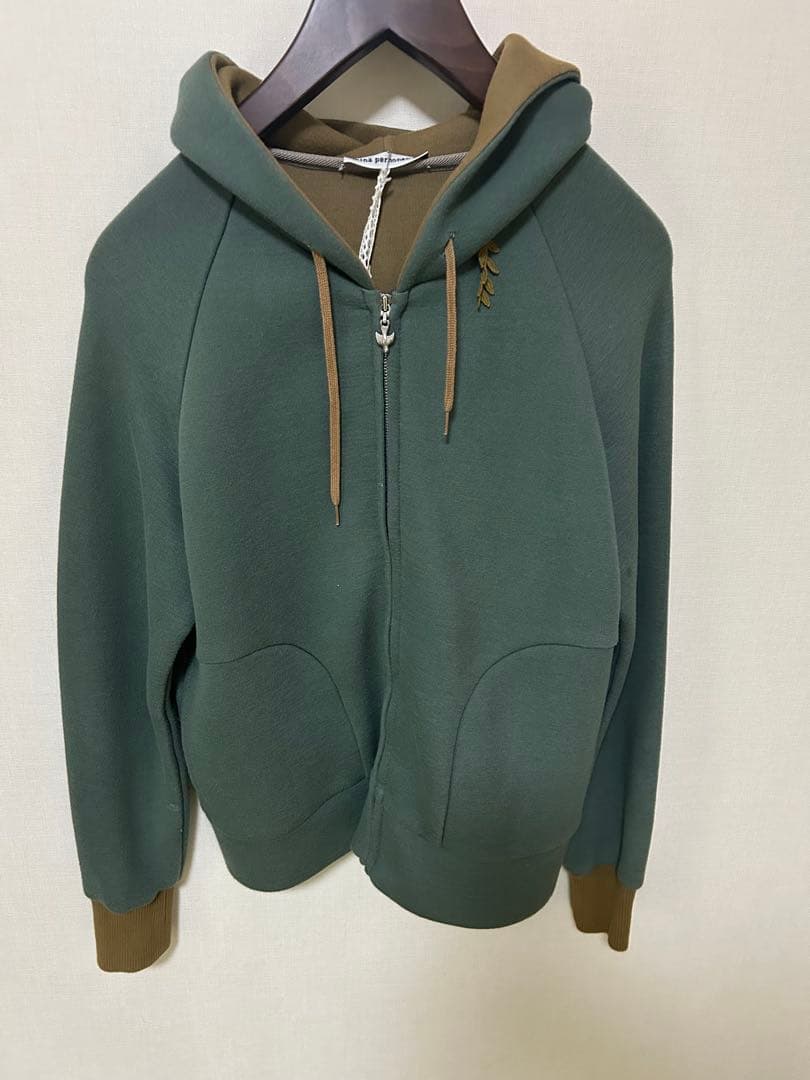 ミナペルホネン パーカー　slappe