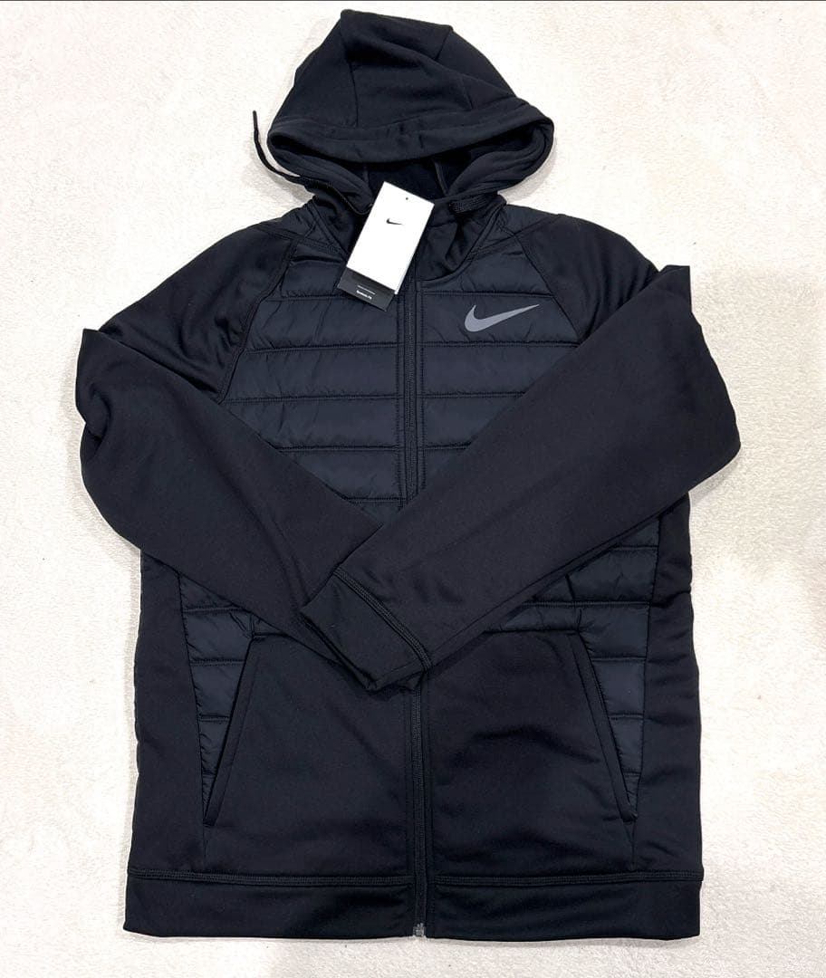 ナイキ　NIKE 中綿ジャケット　サーマ　フルジップ　ジャケット　新品　メンズM