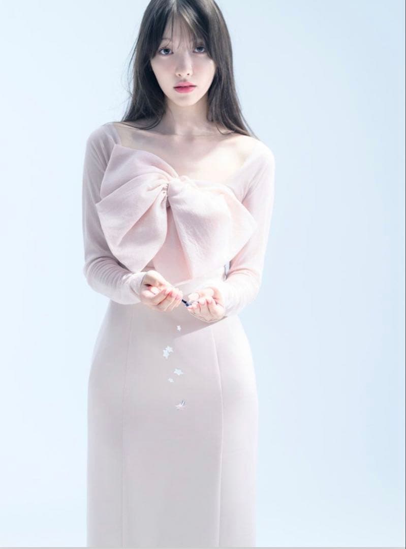 オフショルリボンドレス【カンヘウォン着用】