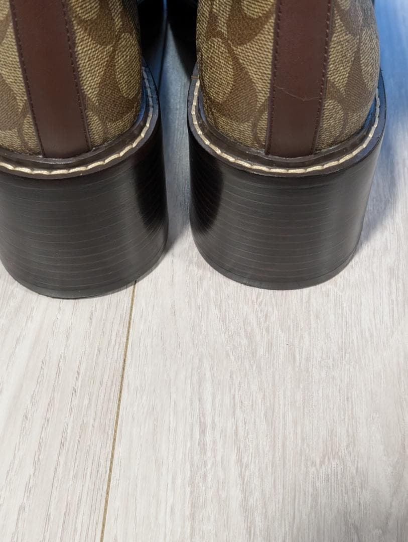 COACH ブラウンレザー チェルシーブーツ 8C