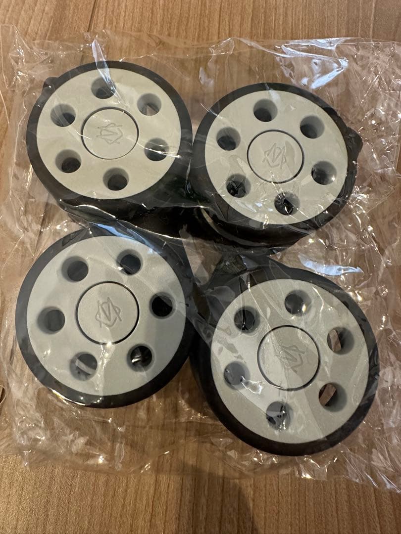 【新品・未使用】RIMOWA リモワ 純正ホイール（グレー 4個セット）