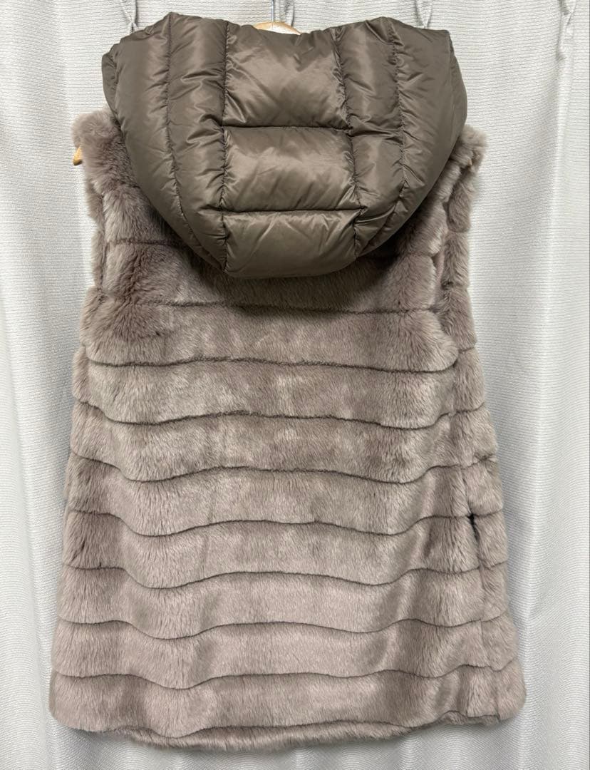 【美品】MOORER社　JAY MAYEN ふわふわエコファー　ダウンベスト