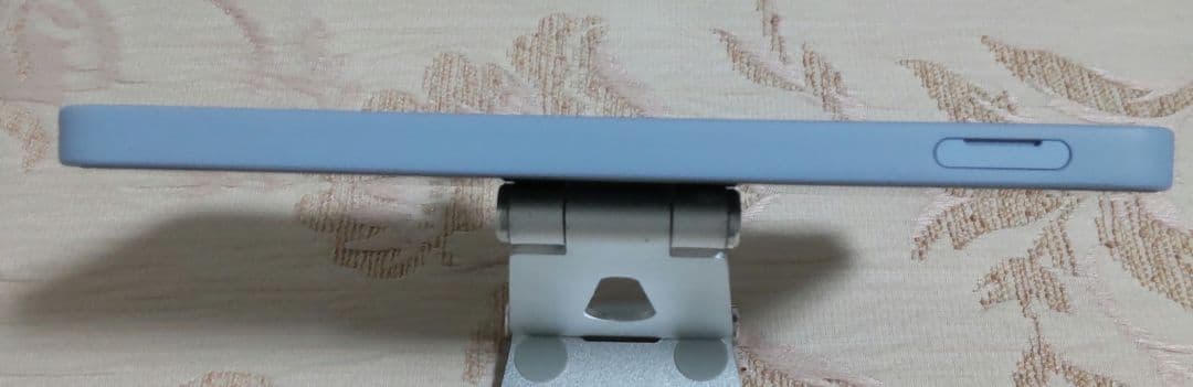 スマートフォン本体　AQUOS wish4 SH-52E ブルー