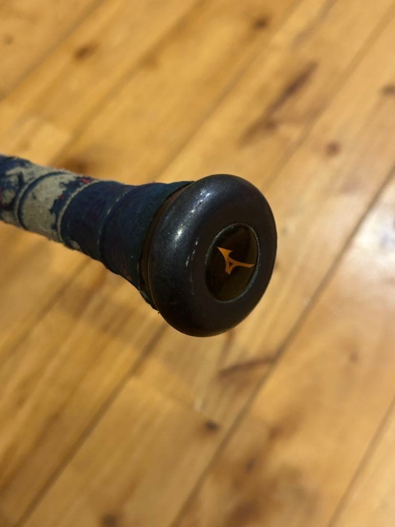 ミズノビヨンドマックスレガシーバット　84cm740gミドル