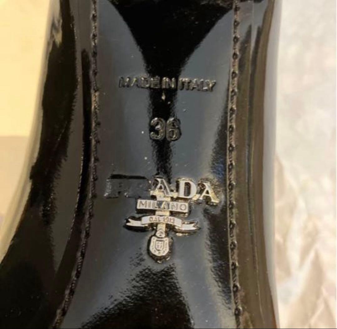 PRADA ブラック ポインテッドトゥ ハイヒール