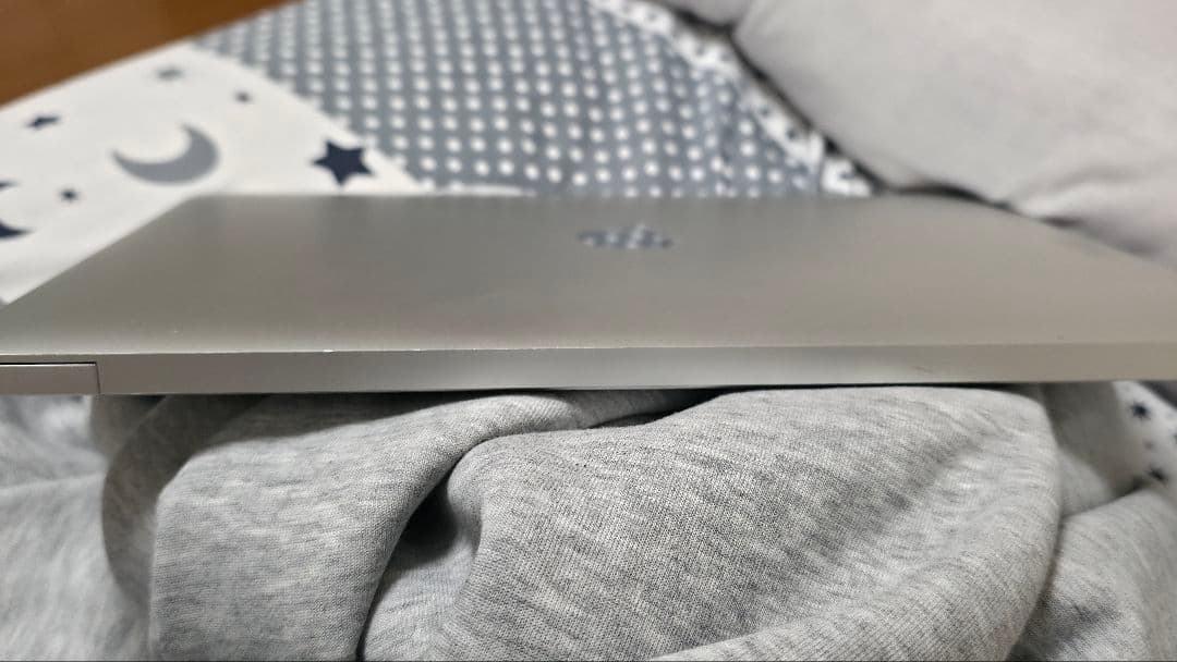 MacBook本体 MacBook Air 2020 i5 8GB/ 512GB