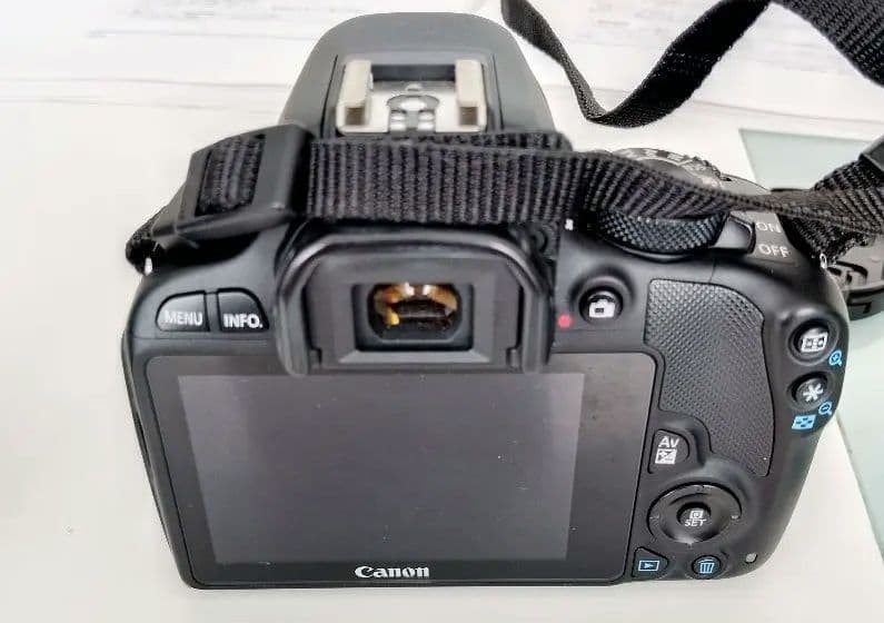美品　Canon EOS Kiss X7 ダブルズームキット