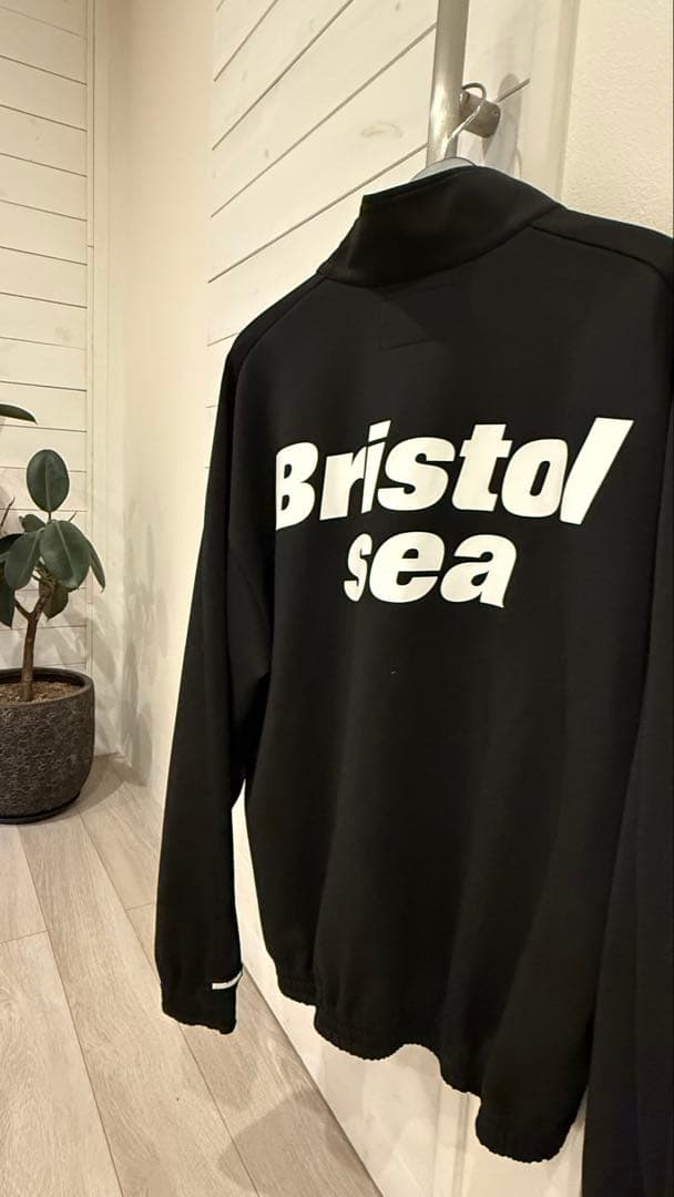 専用✩︎F.C.R.B ×WIND AND SEA パンツのみ