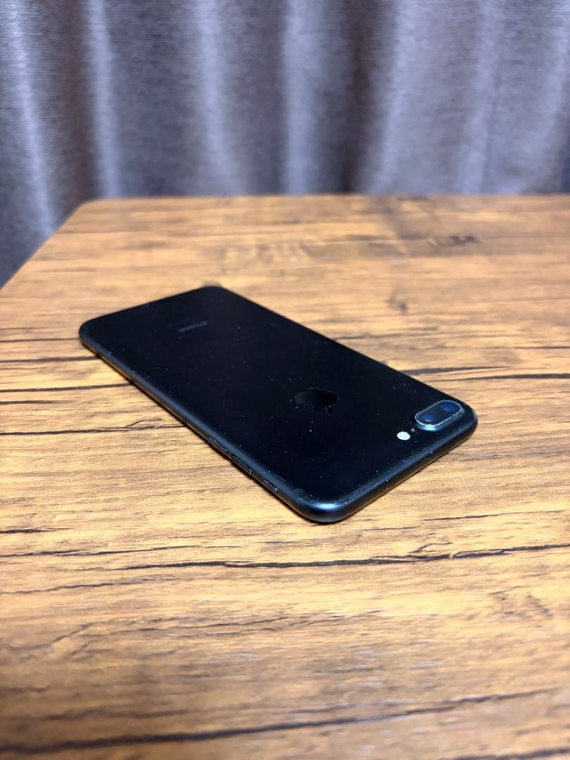 【バッテリー100%】iPhone 7 Plus 128GB ブラック 本体
