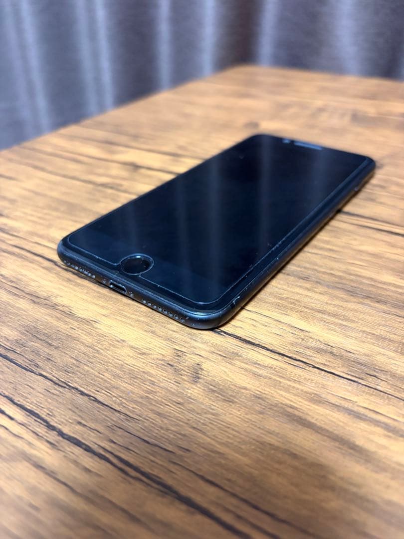 【バッテリー100%】iPhone 7 Plus 128GB ブラック 本体