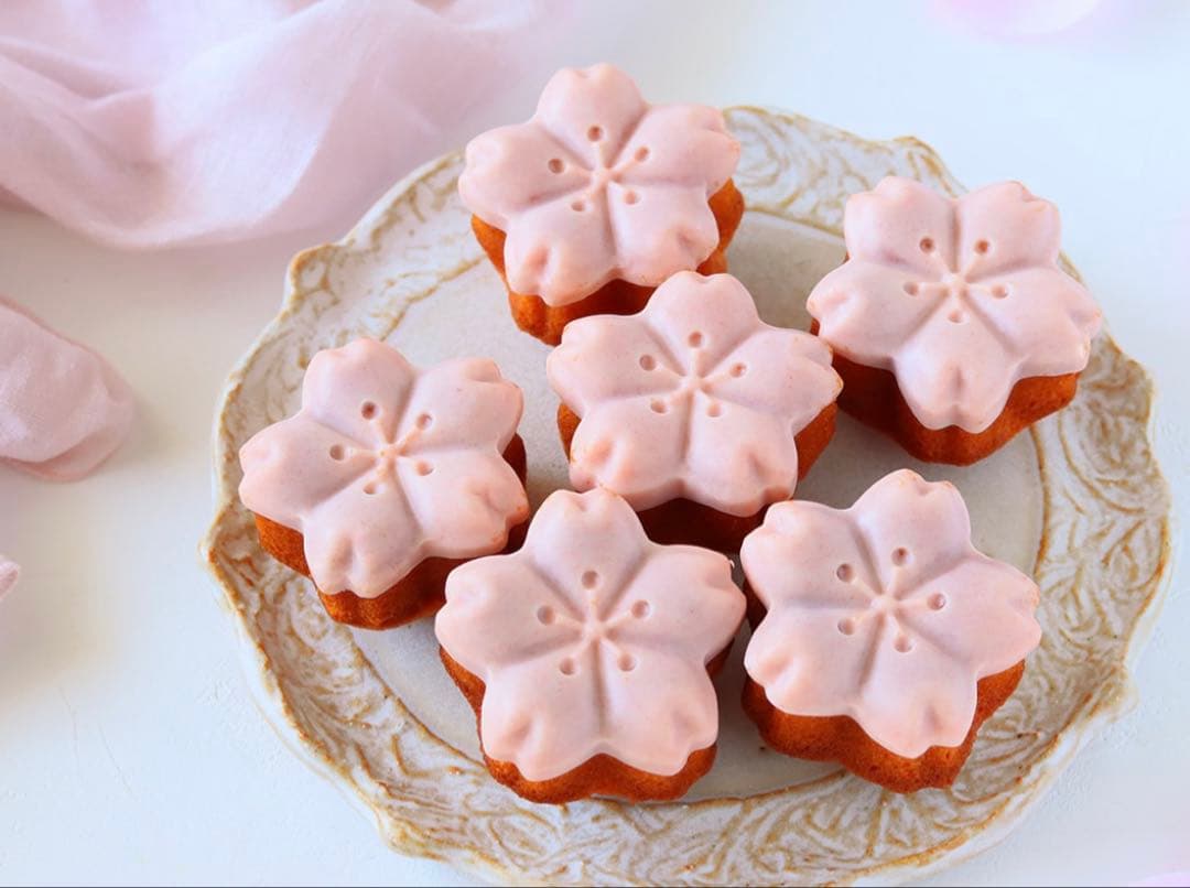 30個！桜モールド　焼き型　バレンタイン　手作り　お祝い