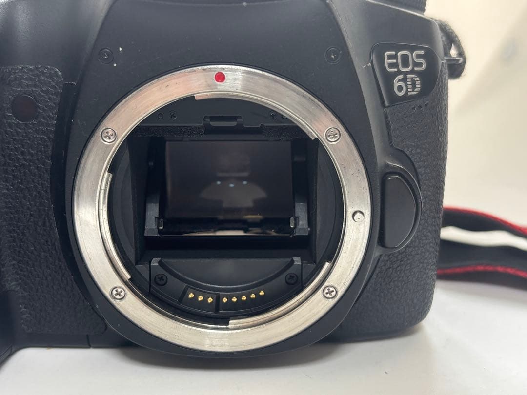 【良品】Canon キヤノン EOS 6D ボディ