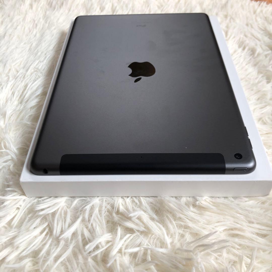 【即購入OK】iPad 第8世代 セルラーモデル【極美品】 #77 【付属品】