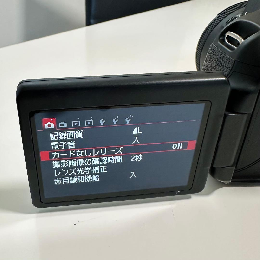 Canon EOSKiss X6i 一眼レフ + 50mm レンズ SDカード付