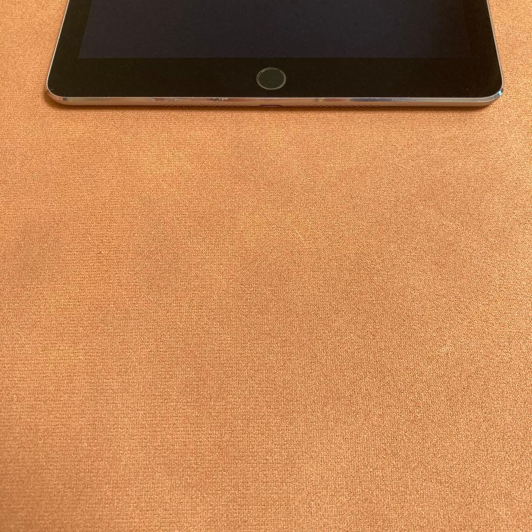 172【早い者勝ち】電池最良好☆iPad Air2 128GB WIFIモデル☆