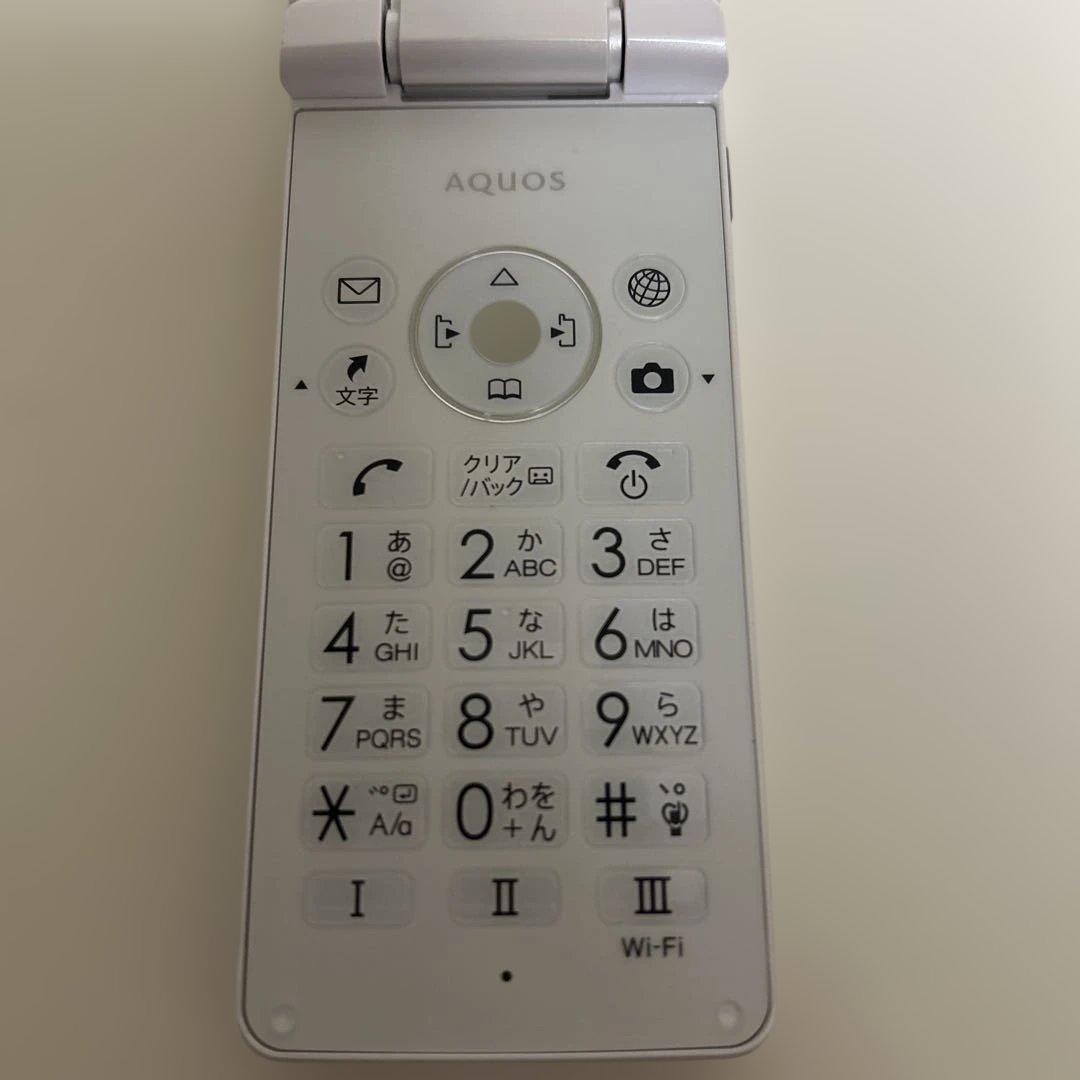 ソフトバンク AQUOS ケータイ4 (A205SH、白)