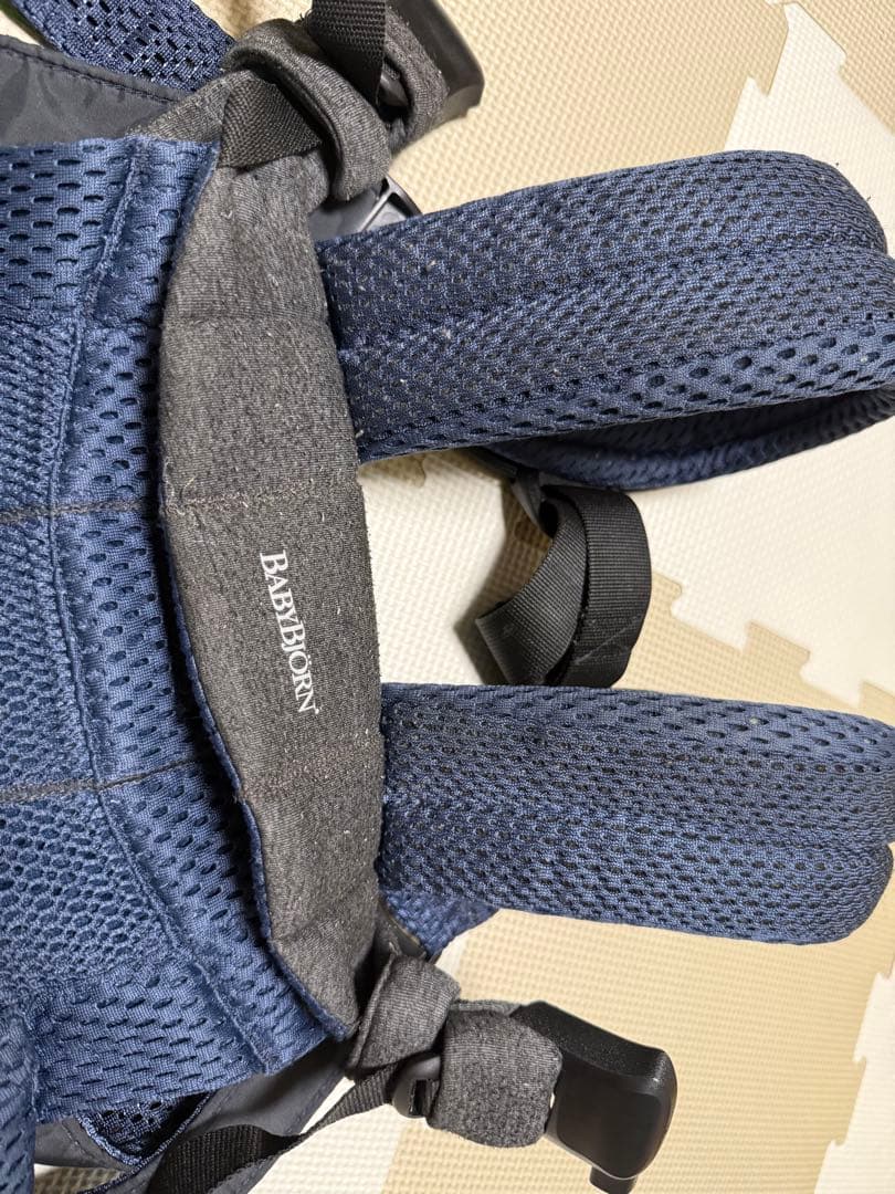 プレゼント付き!値下げ中BABYBJORN 抱っこ紐 harmony