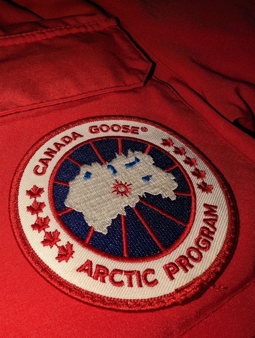 美品カナダグースXSシタデルパーカ赤