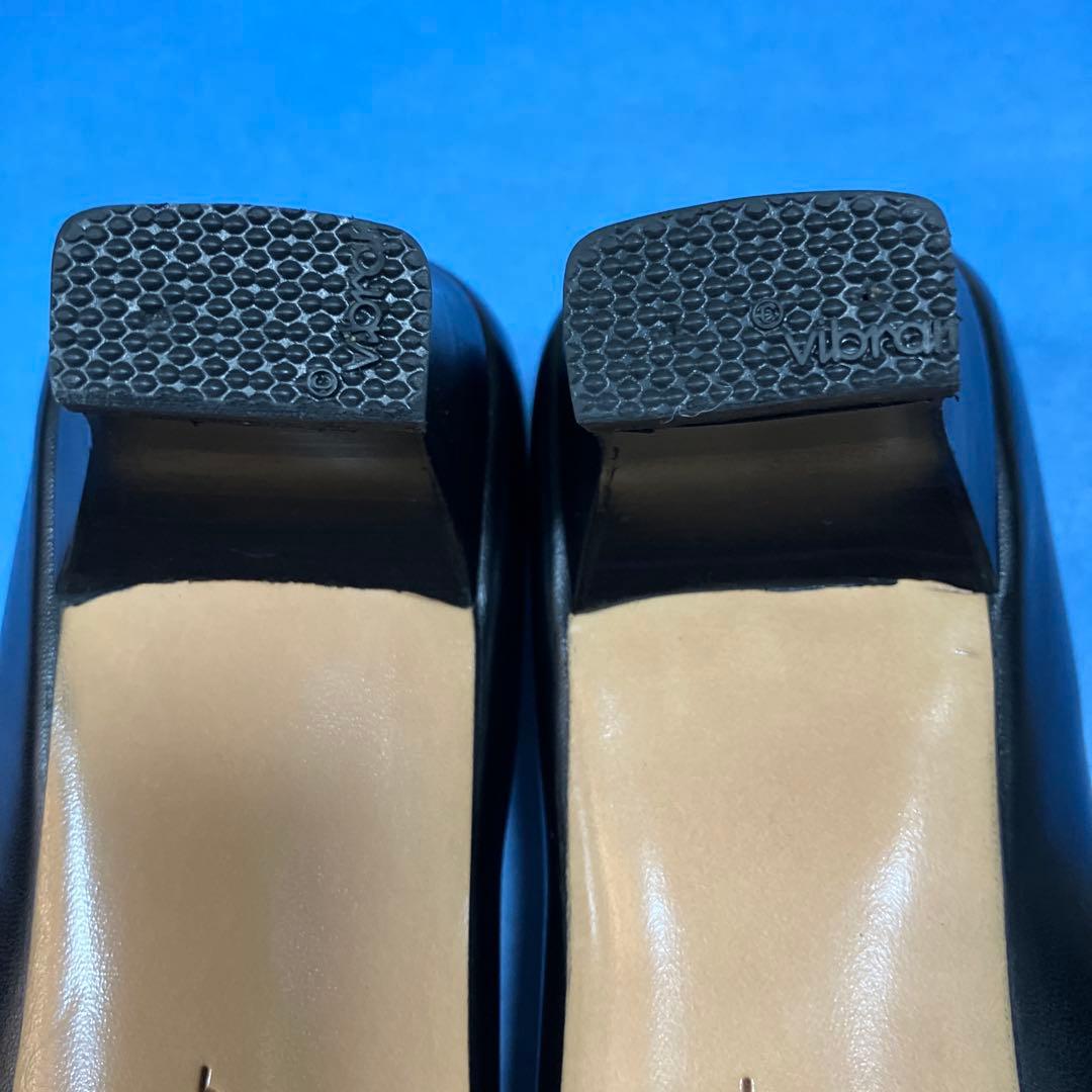 【美品】フェラガモパンプス　黒　23.5cm