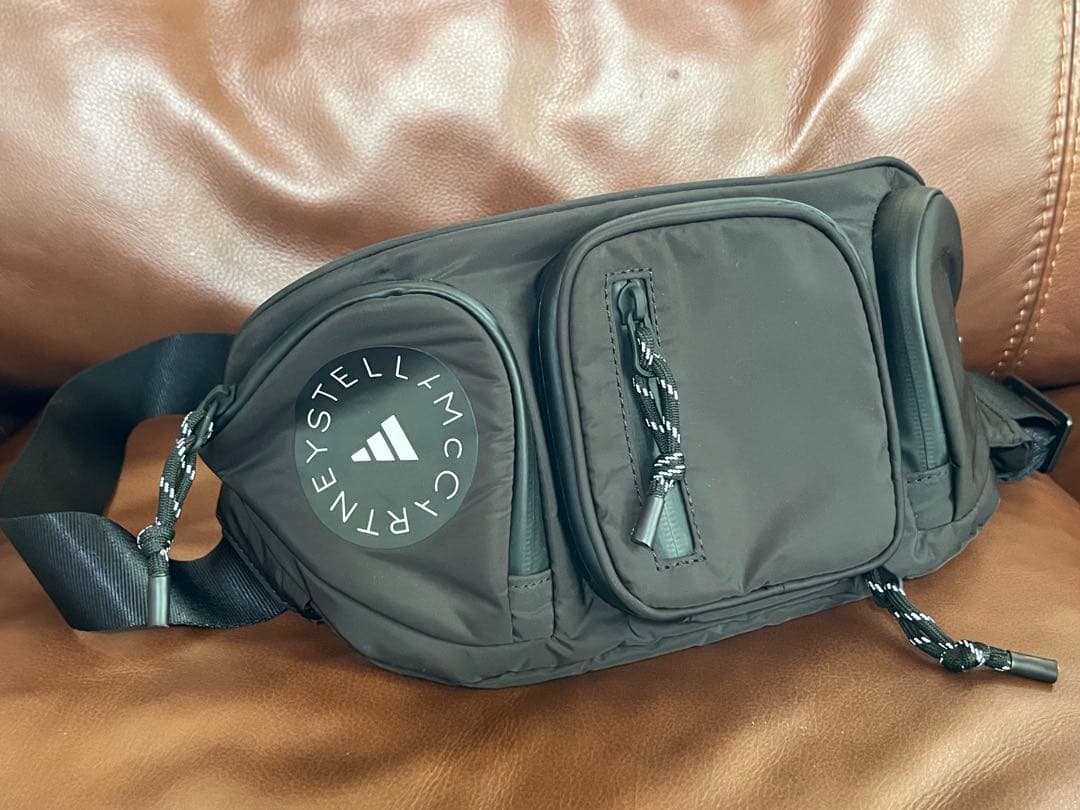 新品未使用✨adidas Stella McCartney クロスボディバッグ