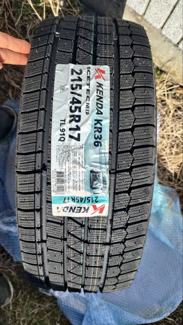 a*a様 トヨタ（スバル）純正ホイール Kenda KR36 215/45R17