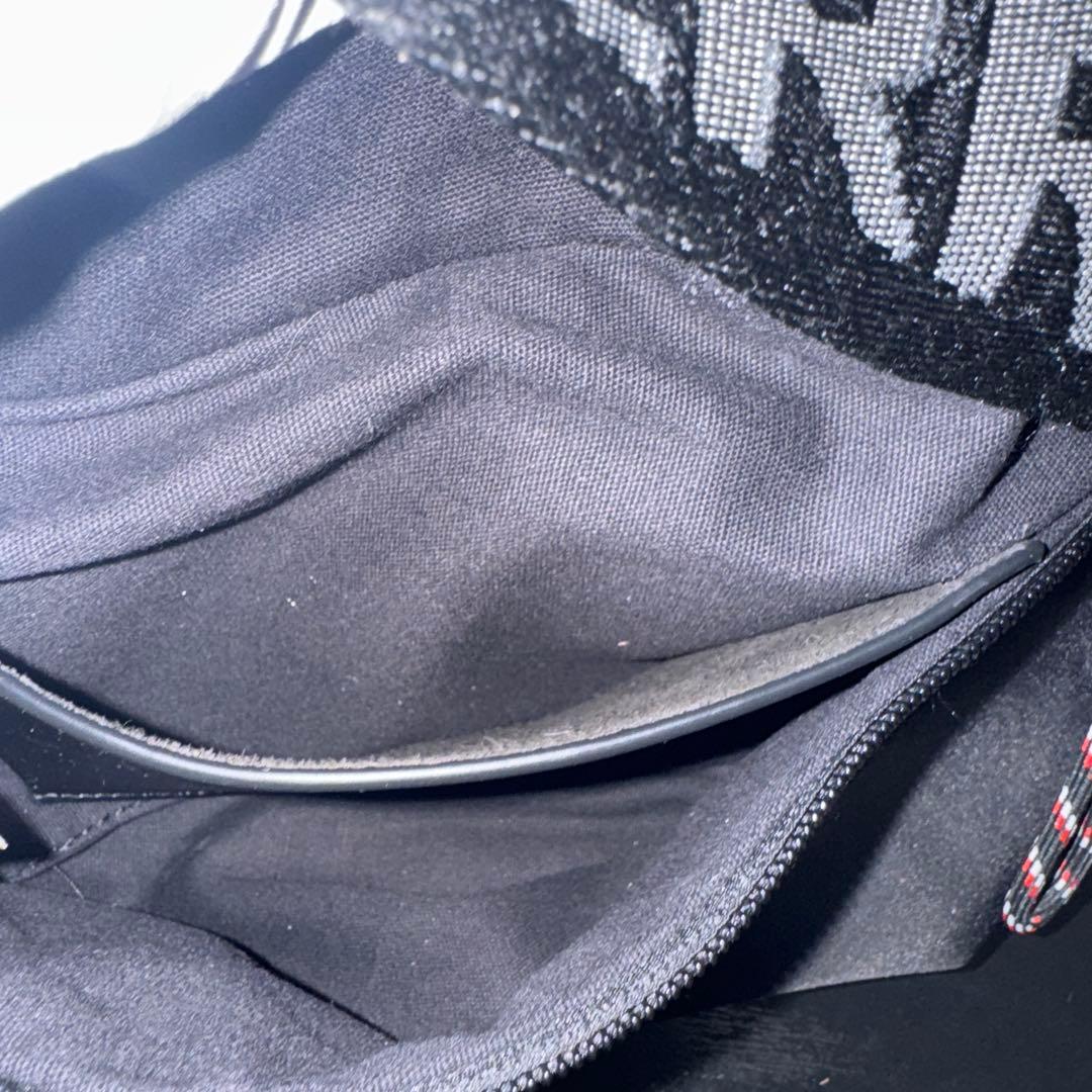 美品✨ BURBERRY バーバリー ナイロン ロゴ ボディバッグ ブラック