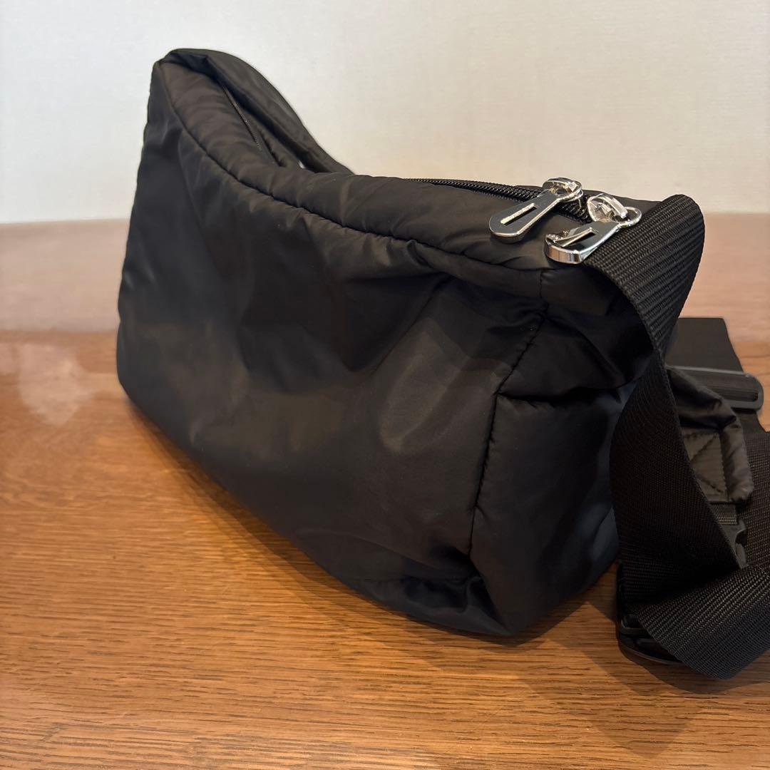 クレストショルダーバッグ HOLIDAY BAG ホリデーバッグ　clesste