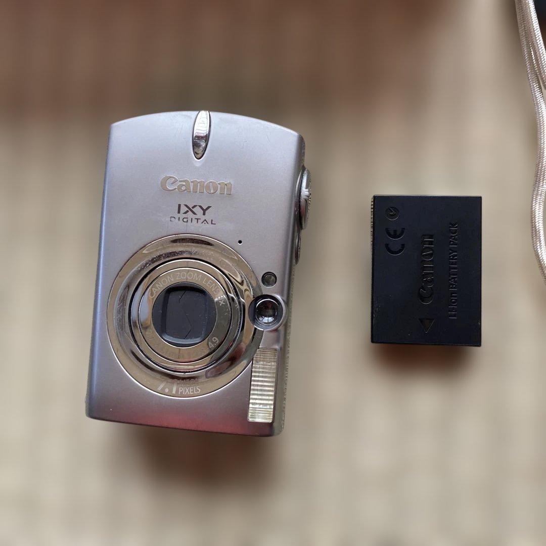 Canon IXY DIGITAL 600 シルバー デジカメ　キャノンイクシー