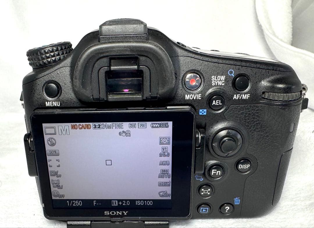 Sony α 77 SLT-A77V #2778