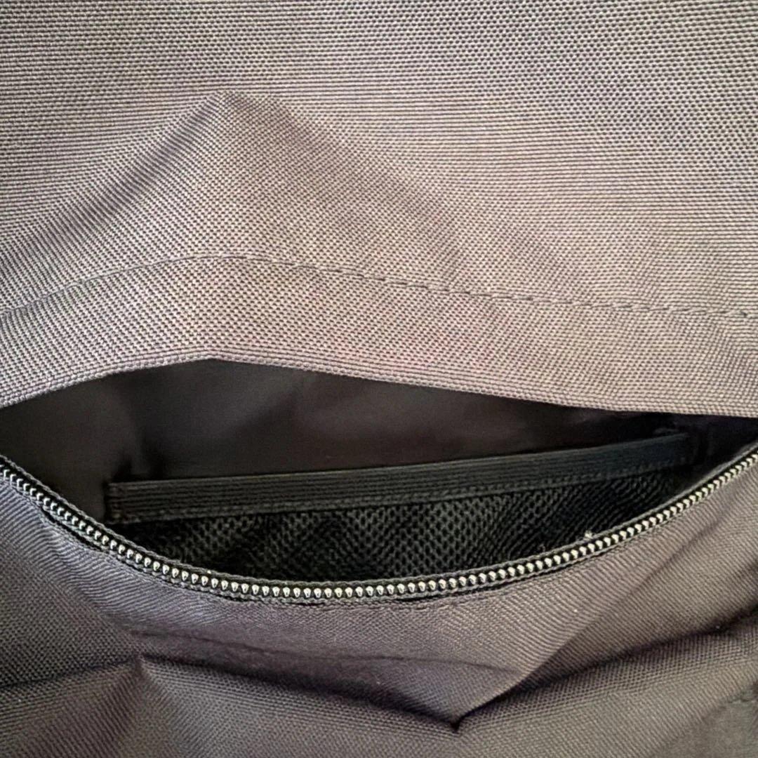 アフタヌーンティー リビング 無重力ファンクションリュック ブラック