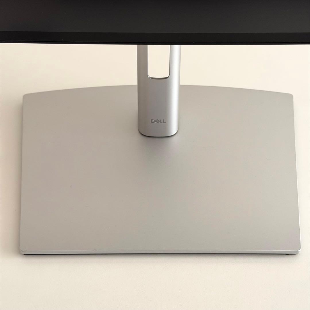 Dell U3223QE 32インチ 4k モニター