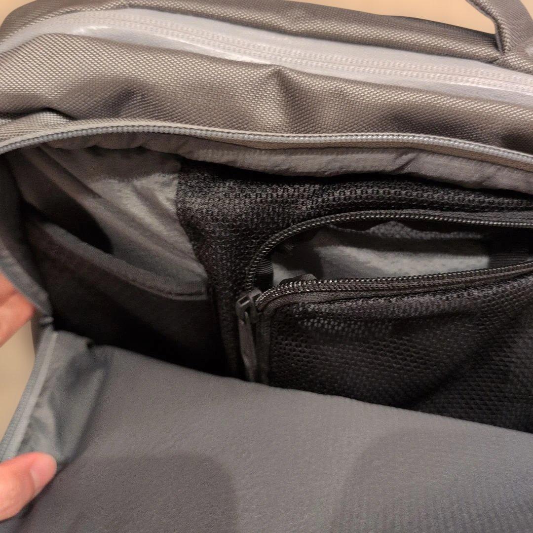 THE NORTH FACE シャトル デイパック スリム