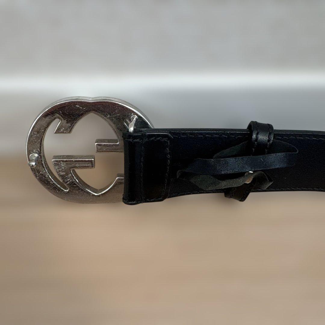 GUCCI ブラックレザー ロゴベルト