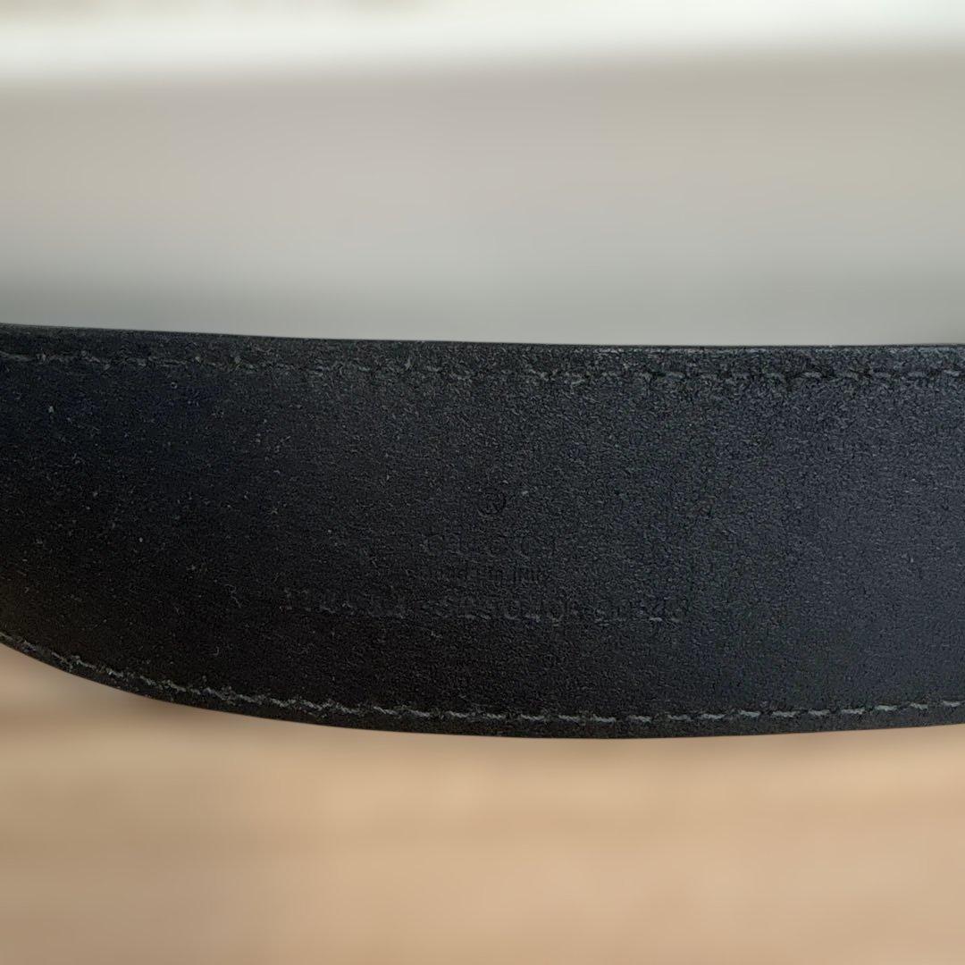 GUCCI ブラックレザー ロゴベルト