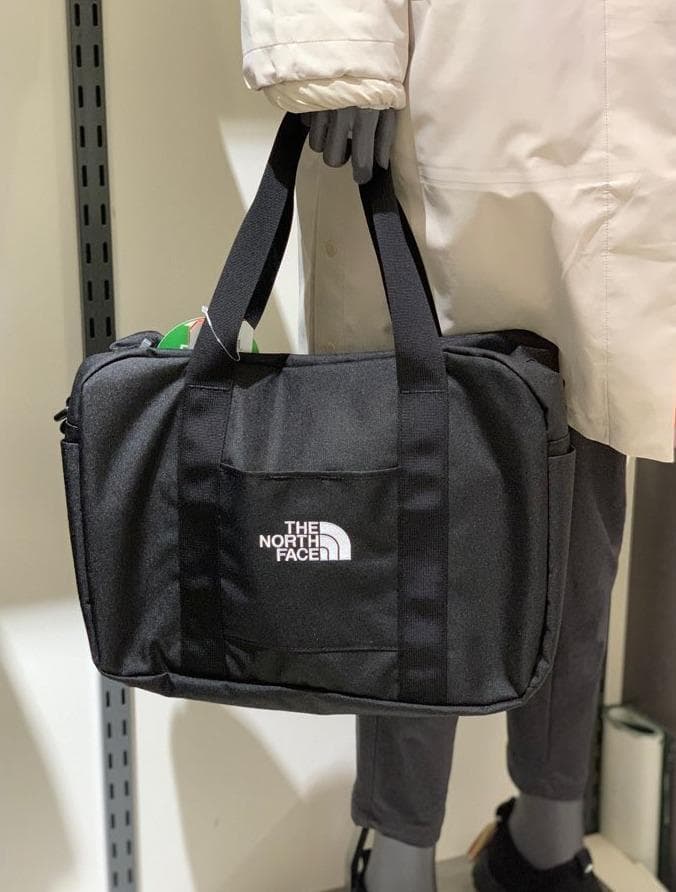 完売！ノースフェイス　ヘリテージ　ボストンバッグ　ショルダーバッグ　黒