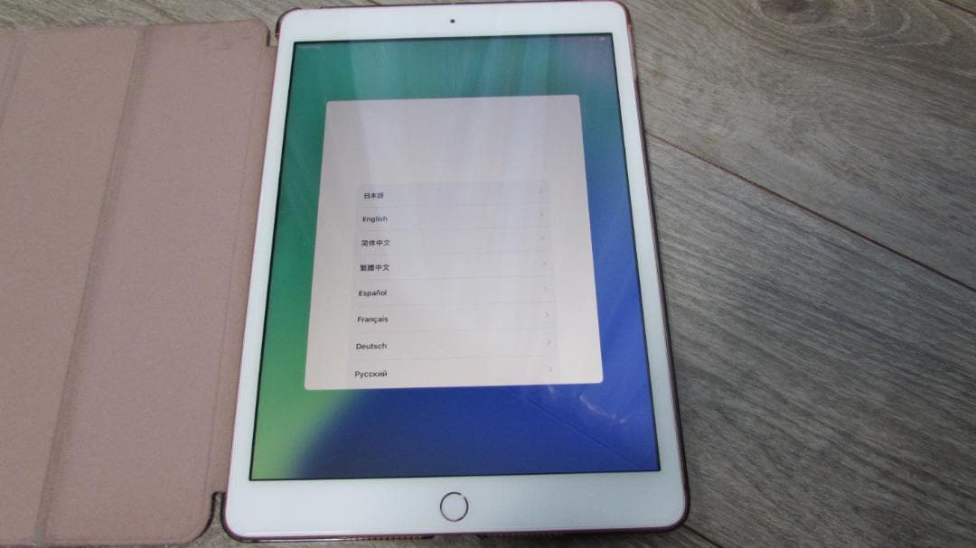 iPad 第7世代 128GB ゴールド MW6G2J／A SIMフリー