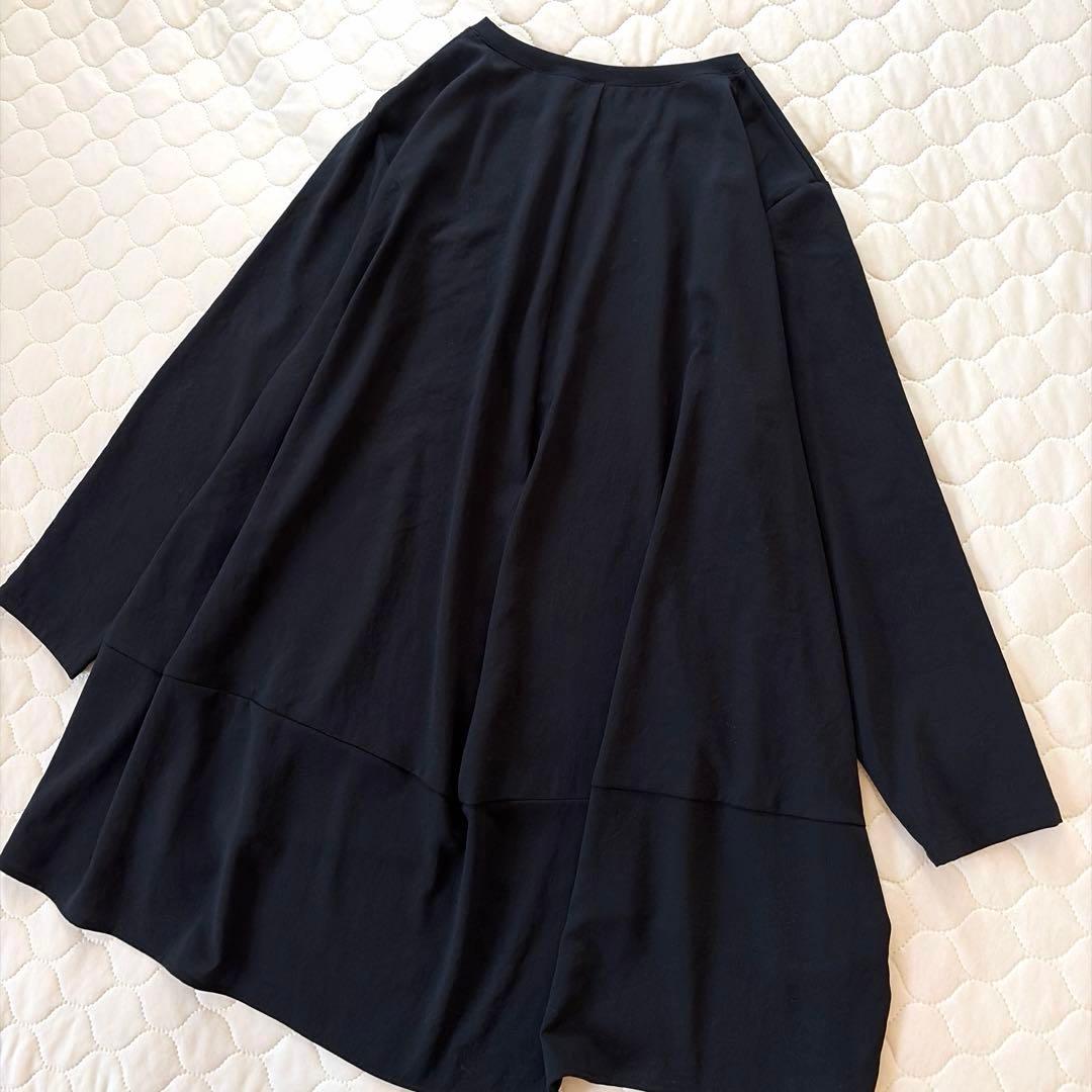 【美品】BEARDSLEY 後ろドレープTブラウス　ブラック　FREEサイズ