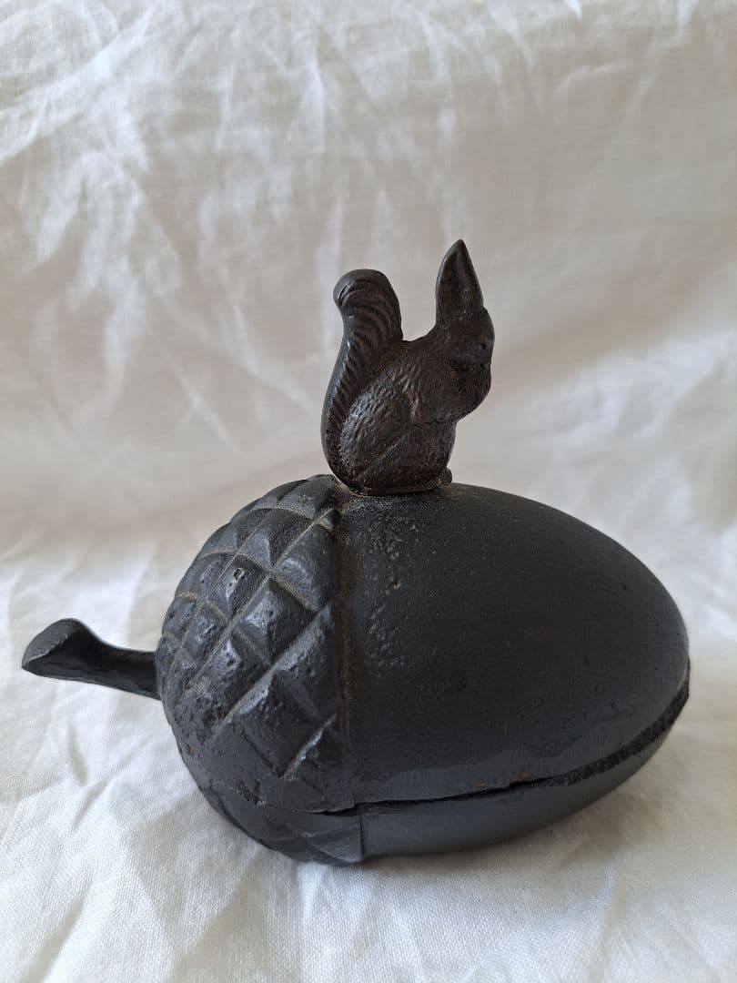 アイアン　リス　ドングリ