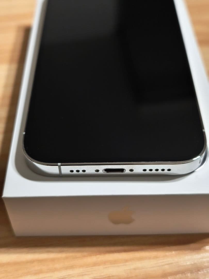 Apple iPhone 14 Pro 256g シルバー