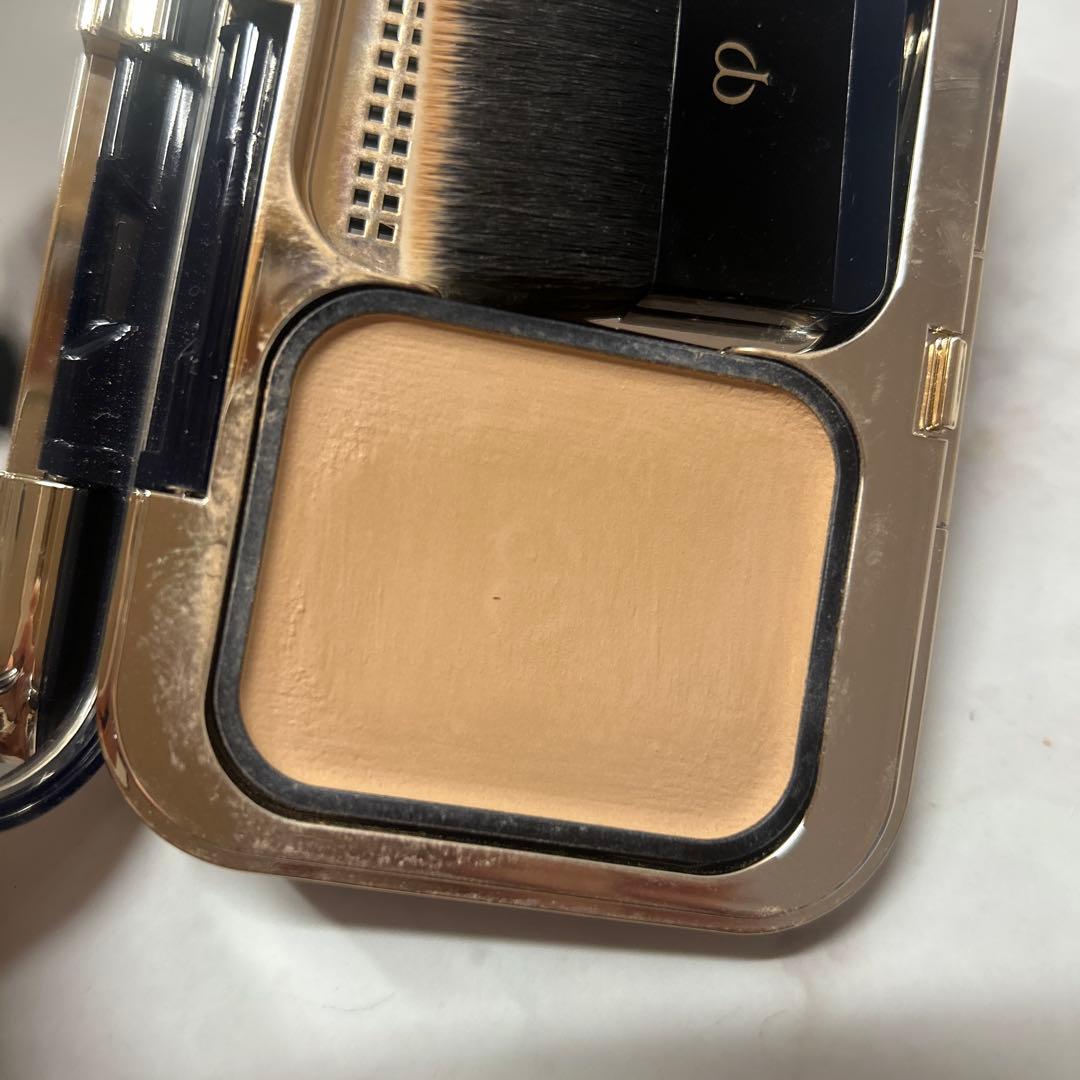 専用　clé de peau BEAUTÉ タンプードルエクラⅡオークル10