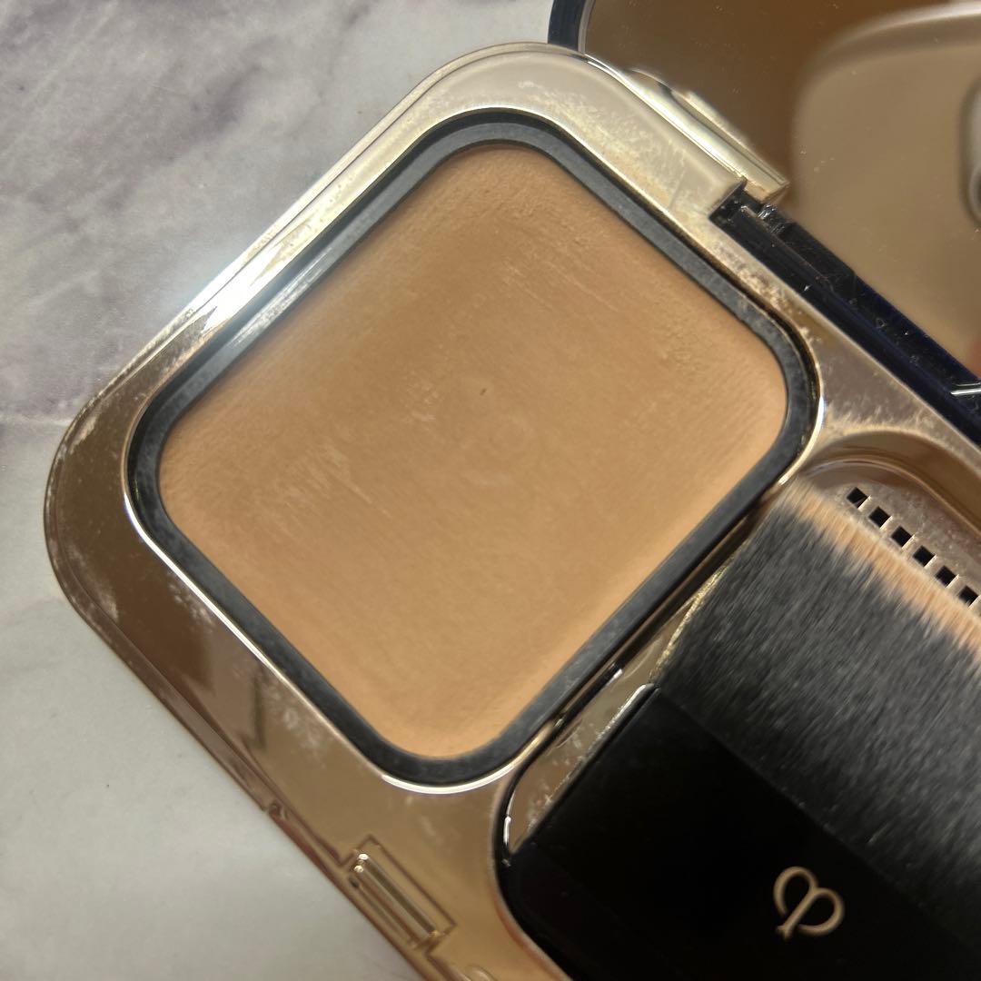 専用　clé de peau BEAUTÉ タンプードルエクラⅡオークル10