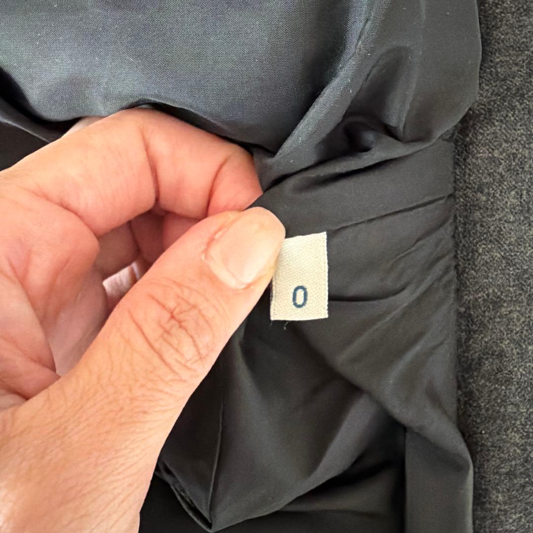 Moncler ダウンジャケット ダークグレー